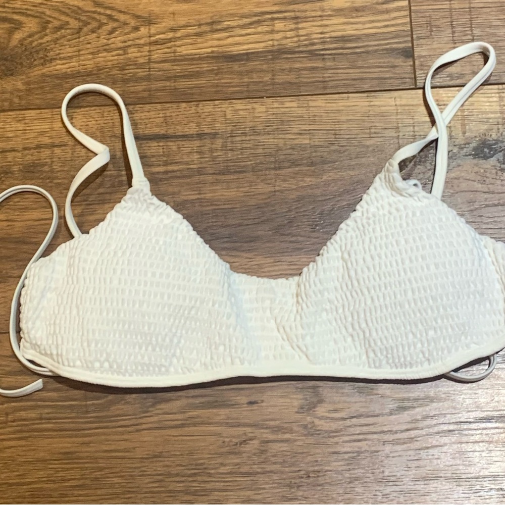 Hollister Strappy Bikini Top Size Xs